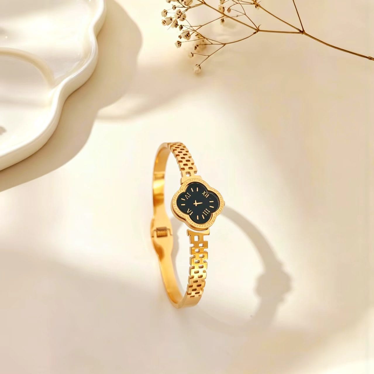 bracelet watch Round five Squre Shap